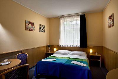 ✔️Hotel Jagelló Budán Akciós franciaágyas szobája - ✔️ Jagelló Hotel Budapest*** ✔️ Akciós Jagelló Hotel Budán!