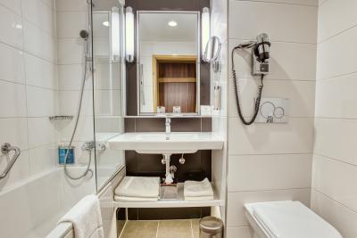 4* Ensana Grand Margitsziget gyógyszálloda fürdőszobája - ✔️ ENSANA Grand Hotel Margitsziget Budapest - Akció Ensana 