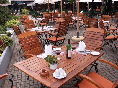✔️ Nyári terasz a 4 csillagos Danubius Hotel Bük - ✔️ Danubius Hotel Bük Bükfürdő ✔️ Akció Bük all inclusive