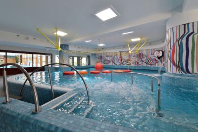  Fedett medence ✔️ Bükfürdő, Wellness szálloda Bük - ✔️ Danubius Hotel Bük Bükfürdő ✔️ Akció Bük all inclusive