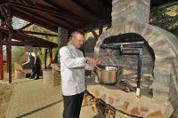 Fried Hotel Simontornya - a kastélyszálló ízletes grill ételekkel várja vendégeit