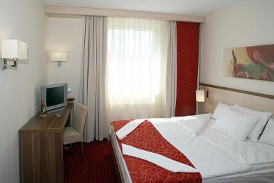 Famulus Hotel Győr - Akciós kétágyas szoba Győrben - ✔️ Famulus Hotel**** Győr - Akciós Famulus Hotel Győr centrumában közel az egyetemhez