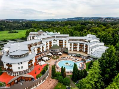 Lotus Therme Hotel Spa Hévíz - ötcsillagos luxus szálloda Hévízen - ✔️ Lotus Therme Hotel***** Hévíz - Akciós félpanziós gyógy és wellness hotel Hévízen