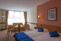 Hotel Mediterran**** Budán a BAH csomópontnál - szállodai szoba
