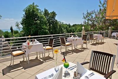 ✔️Panorámás kilátás a Balatonra a 4* Hotel Bál szállodából - Hunguest Hotel Bál Balatonalmádi ✔️ Akciós wellness Hotel