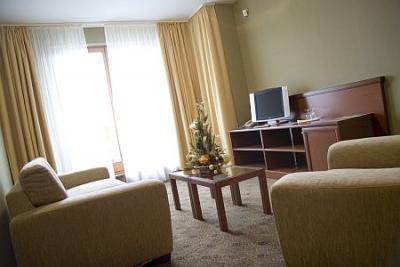 Luxus apartman a Hotel Golden 4* balatonfüredi szállodában - ✔️ Hotel Golden Lake**** Balatonfüred - Akciós félpanziós wellness hotel Balatonfüreden