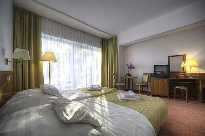 ✔️ Családi üdülés a Balatonnál, Két Korona Hotel - ✔️ Két Korona Hotel Balatonszárszó ✔️ Balaton wellness Akció