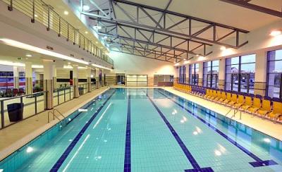 ✔️ 4* Park Inn Sárvár Resort Spa Hotel uszómedencéje - ✔️ Park Inn Sárvár ✔️ Akció full ellátással Park Inn Sárvár!
