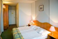Hotel Szieszta Sopron akciós kétágyas szobája wellness használattal és félpanzióval