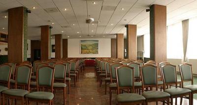 Konferenciaterem, rendezvényterem Tatabányán - ✔️ Árpád Hotel*** Tatabánya - Olcsó akciós szállás Tatabányán