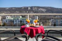 3* Árpád Hotel Tatabánya terasza